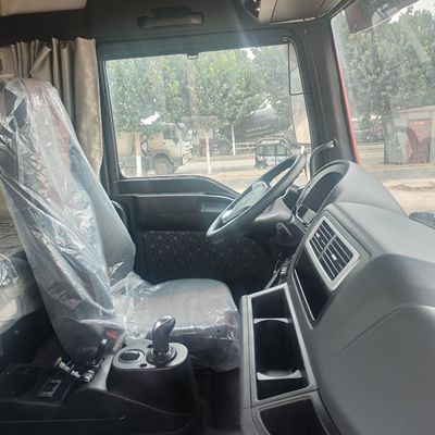 Camion a rimorchio con sedile a sospensione pneumatica per motore di traino di cilindrata &gt; 8 litre e pesante