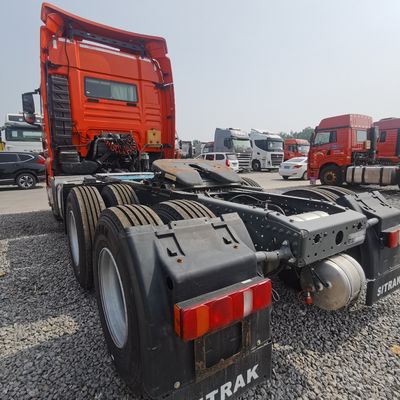 Materiale in acciaio al carbonio Sinotruck Vendite 480 HP Camion pesante per trainare semirimorchi