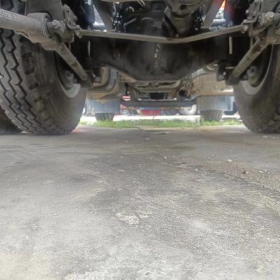 Trattore diesel agricolo ad alta capacità con telaio Sinotruk e pneumatici pesanti