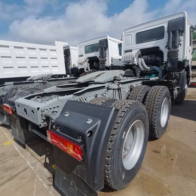 US 371 Affidabile HOWO Truck Tractor con serbatoio del carburante 1000L e sedile di sospensione ad aria