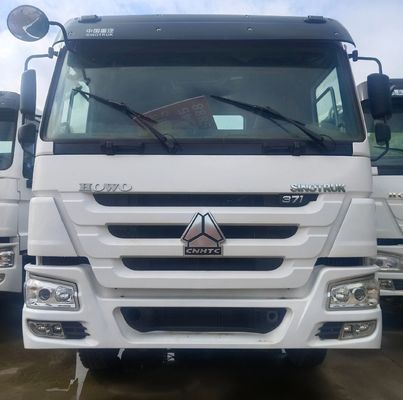 Sitrak 6X4 HOWO Camion-trattore per il trasporto e la consegna di merci in acciaio al carbonio