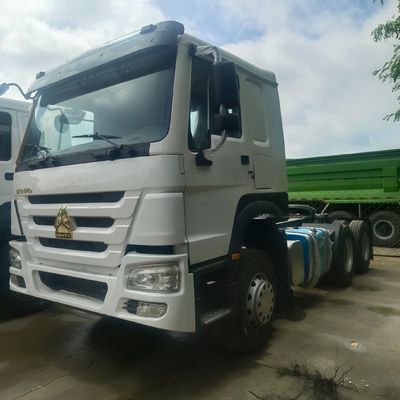 Sitrak 6X4 HOWO Camion-trattore per il trasporto e la consegna di merci in acciaio al carbonio
