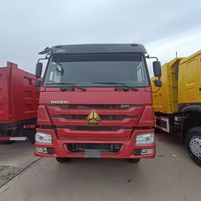 Vendita di tipper industriali Sinotruck Dump truck con sterzo e pneumatici assistiti a motore