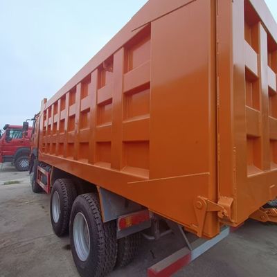 Veicolo da costruzione durevole Sinotruk Chassis 371HP Truck a sterzo idraulico per GCC