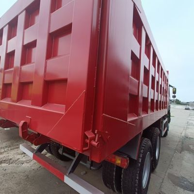 Sinotruck Hovo 6X4 LHD Dump Truck con sistema di sterzo idraulico azionato