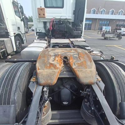 Capacità di carico Shacman Dump Trailer con serbatoio di carburante da 600L e sedile a sospensione pneumatica