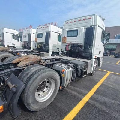 Trattore Sinotruck con sedile a sospensione aerea trainare efficacemente veicoli pesanti