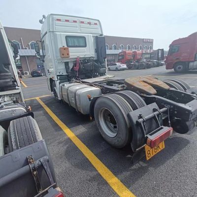 Camion da 400 CV con serbatoio di carburante da 1000 litri e sedile a sospensione anteriore 6 mesi Servizio post-vendita