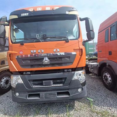 HOWO 6X4 Camion-trattore 400L Serbatoio di carburante sospensione aerea sterzo idraulico pagamento completo