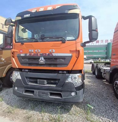 Usato HOWO 6X4 camion trattore per trainare semirimorchi personalizzazione e dimensione del pacchetto