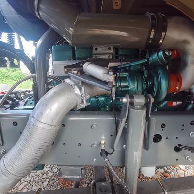 Capacità di 400L Serbatoio di carburante con trasmissione manuale HOWO Camionetto a trattore con sedile a sospensione pneumatica