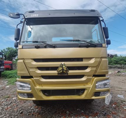 Gasolina HOWO Truck trattore con serbatoio di carburante 1000L e ISO certificato Carbon Steel Cargo Box