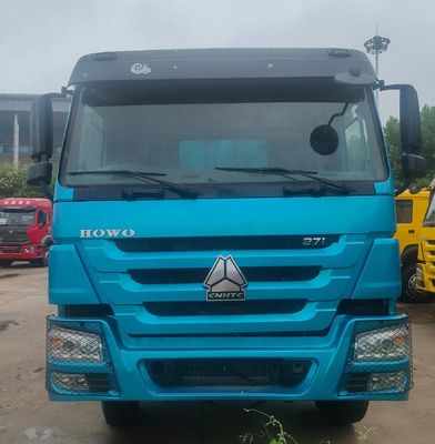 8800.000kg Pacchetto Peso lordo Heavy Duty HOWO 8X4 Wheel Dump Truck per l'estrazione