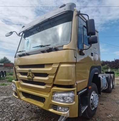 Restituzioni HOWO Camionetto a trattore con serbatoio da 400 litri e confortevole sedile del conducente