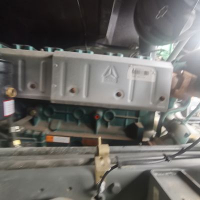 Furgone di trasporto di serbatoi di carburante da 400 a 600 litri con servizio post-vendita e dimensione 11.6mX2.55mX3.96m