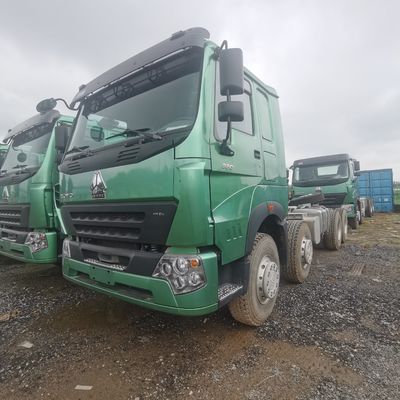 Camion pesante di nuova fabbrica con serbatoio da 400-600 litri e pneumatici resistenti