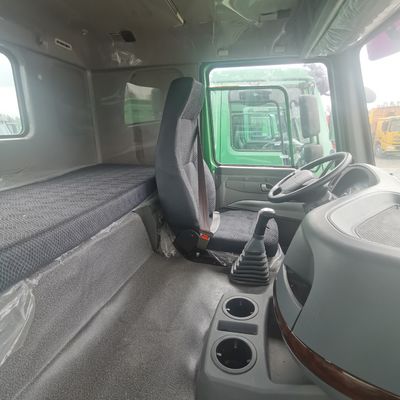 Camion pesante di nuova fabbrica con serbatoio da 400-600 litri e pneumatici resistenti