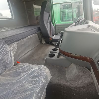Camion pesante di nuova fabbrica con serbatoio da 400-600 litri e pneumatici resistenti