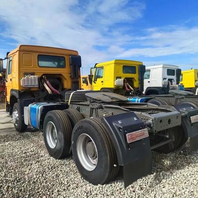 Capacità di carico 31-40t Ritagliato 2024 Modello Sitrak Tractor Trailer con 1000L Diesel Tank