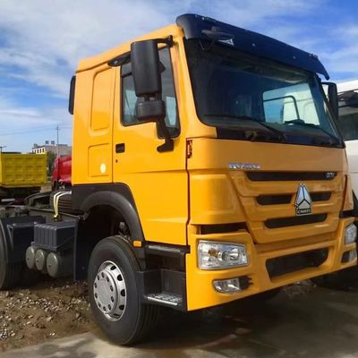 ZZ4257N3247E1H Sitrak Tractor Trailer 2024 con serbatoio del carburante 1000L e sedile di sospensione a aria