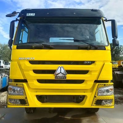 Capacità di carico 21-30 t Sinotruk Dump Truck con pneumatici da 371 CV e sistema di sterzo idraulico
