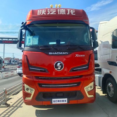 Casella di carico in acciaio al carbonio Diesel Traktor Truck Delong X6000 con sedile a sospensione pneumatica da 1000L