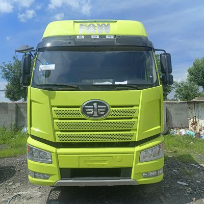 ZZ4257N3247E1H 6.8x2.5x3.8m FAW Jiefang J6p420HP Diesel 6X4 Veicolo da trasporto a trattore