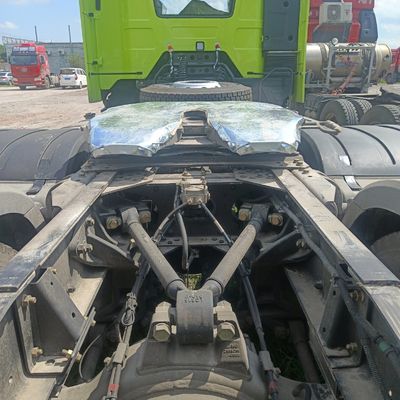 6 mesi Servizio post-vendita Diesel 6X4 Traktor Truck J6p420HP con sedile a sospensione pneumatica
