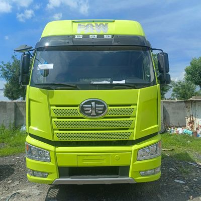 Camion-trattore diesel 6X4 da rimorchio pesante J6p420HP con e Euro 5 standard di emissione