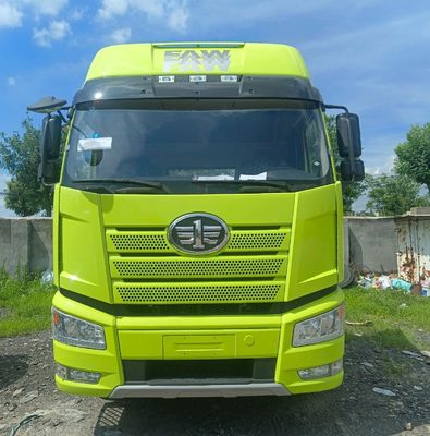 FAW Jiefang J6p420HP Diesel 6X4 Heavy Tractor Truck con servizio post-vendita di 6 mesi
