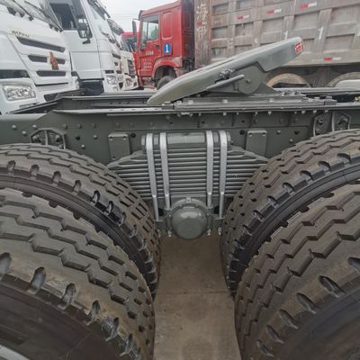 Direzione idraulica utilizzata HOWO Camione trattore 600L Serbatoio di carburante per il traino