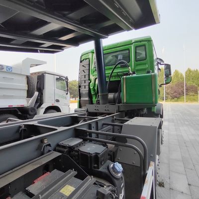 Rimborsi di 30 giorni Sinotruk 6X4 Vendita di camion da trasporto per il carico minerario