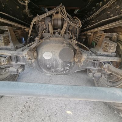 Foton Auman ha utilizzato un camion spazzatura per trainare un semirimorchio ad alta capacità ed efficienza