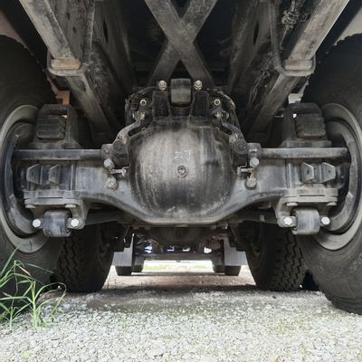 31-40t Delong X5000 8X4 Dump Truck con pneumatici e acciaio al carbonio