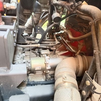 31-40t Delong X5000 8X4 Dump Truck con pneumatici e acciaio al carbonio