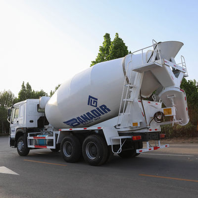 2m3 8m3 12m3 4X2 /6X4/8X4 Cisterna mobile HOWO Cisterna diesel manuale