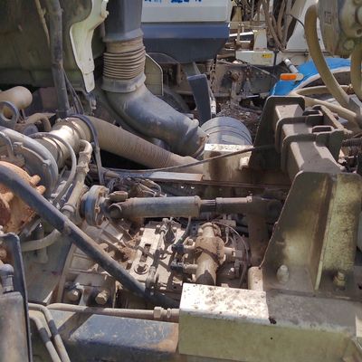 Shacman Sinotruk Chassis Hydraulic Steering Concrete Mixer Truck e costi di spedizione