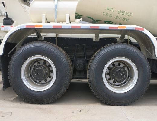 6X4 Rhd Foton Auman 14cbm Cement Concrete Mixer Truck per spostamento off road 8