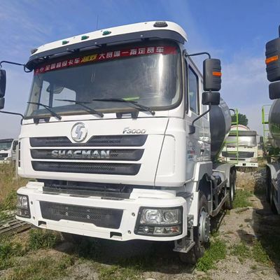 Automobile per la miscelazione del cemento idraulico per lavori pesanti Delong F300