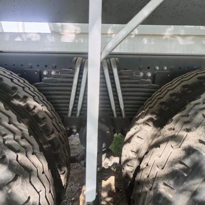 Camione miscelatore di calcestruzzo Steyr per lavori pesanti con sterzo idraulico e assistenza elettrica