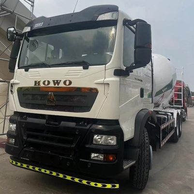 Chassis del miscelatore di calcestruzzo a sterzo idraulico Sinotruk utilizzato per applicazioni di carico utile da 30 T