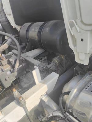 Sinotruk Chassis Hydraulic Power Steering Concrete Mixer con 8 cilindrata e 400 CV
