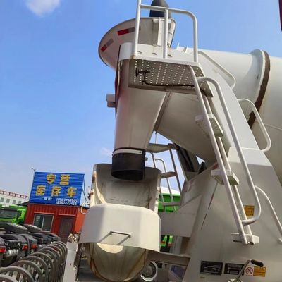 Camion per la miscelazione del cemento idraulico in acciaio al carbonio 8x4 per la durata e le prestazioni di Sinotruk
