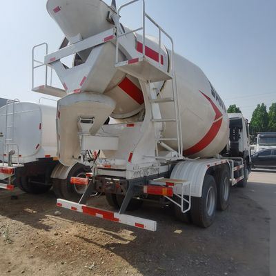 Tipo di trasmissione manuale Sinotruk Cement Mixer Truck per fabbricanti di lavori pesanti