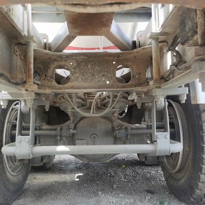 Tipo di trasmissione manuale Sinotruk Cement Mixer Truck per fabbricanti di lavori pesanti
