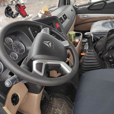 Camionetto di Sinotruk di seconda mano con scatola di carico in acciaio al carbonio in buone condizioni