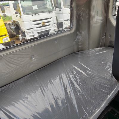 6×4 ruota motrice 2024 Sinotruk Camion a ribaltatore pesante con sistema di sterzo idraulico