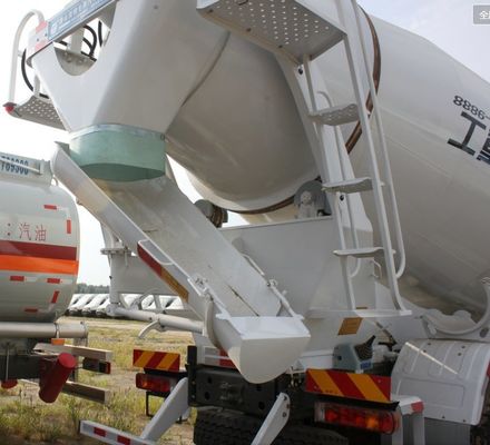 8 Dislocamento Camion agitatore a sterzo idraulico con telaio e pneumatici Sinotruk