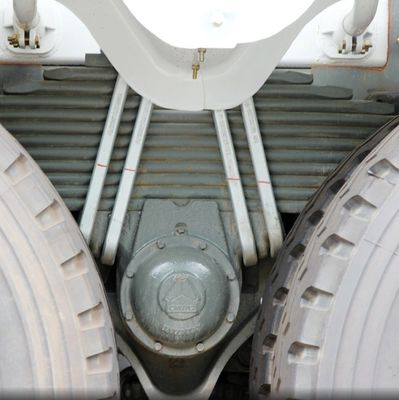Chassis Sinotruk e 400 CV Il camion miscelatore a prua ideale per la costruzione pesante