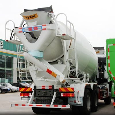 Chassis Sinotruk personalizzato Direzione idraulica Camione miscelatore di calcestruzzo per lavori pesanti con pneumatici